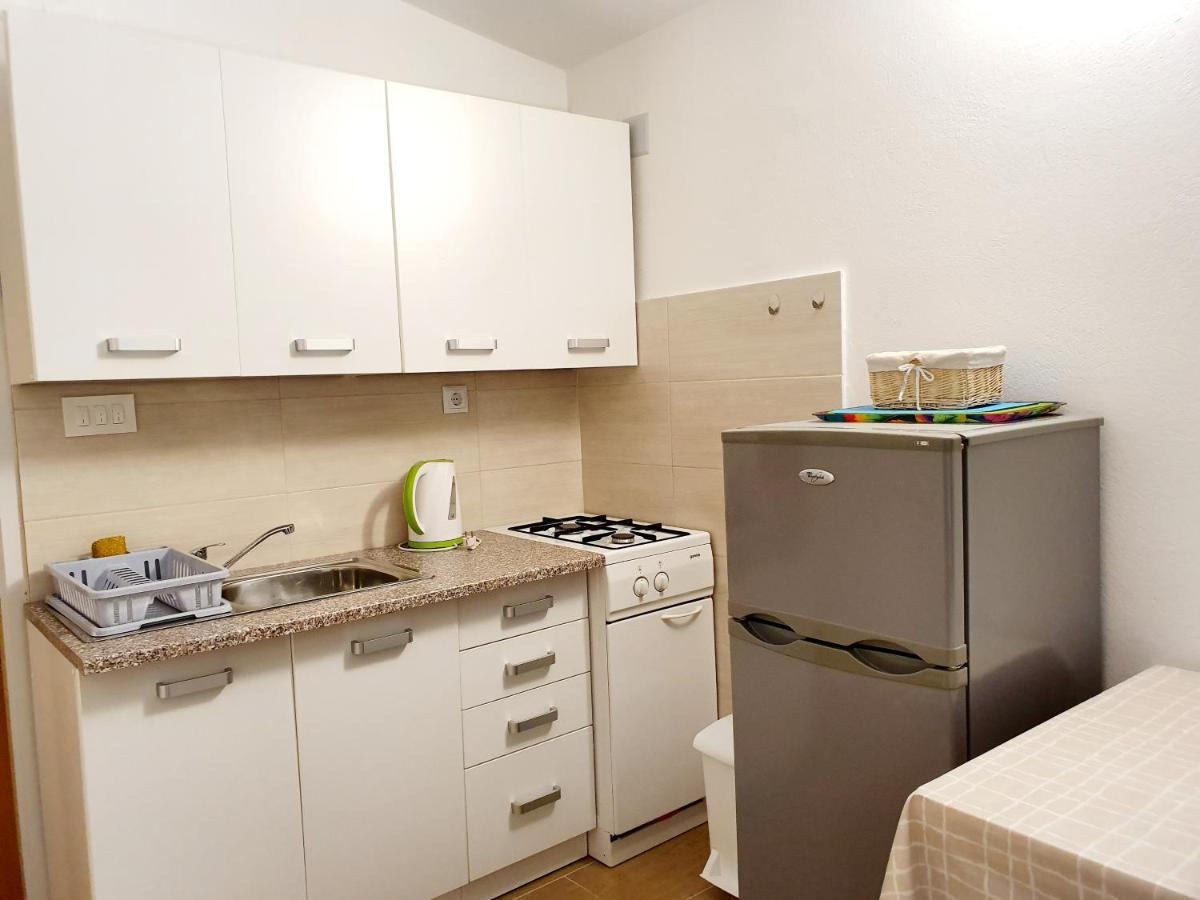 Apartamani Katarina Vl.Ilija Jusup Apartman Stari Grad Kültér fotó