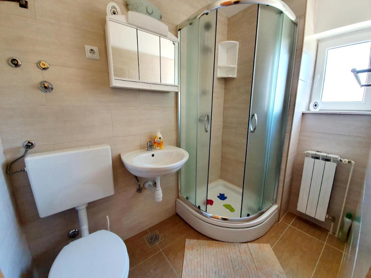 Apartamani Katarina Vl.Ilija Jusup Apartman Stari Grad Kültér fotó