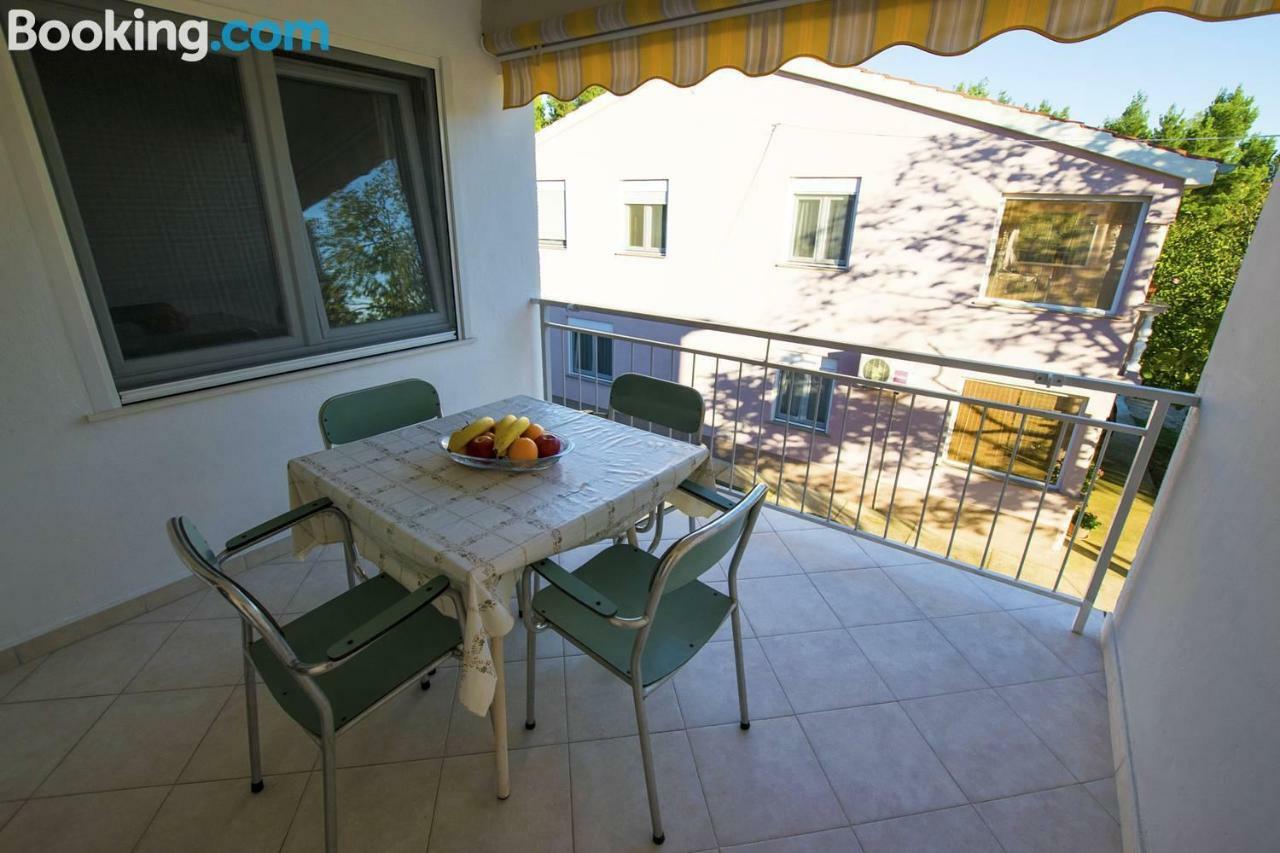 Apartamani Katarina Vl.Ilija Jusup Apartman Stari Grad Kültér fotó