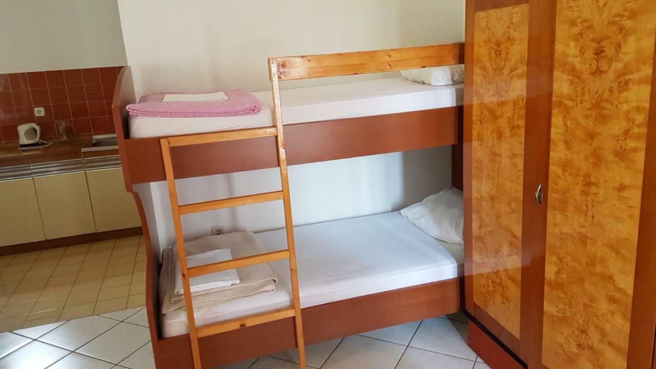 Apartamani Katarina Vl.Ilija Jusup Apartman Stari Grad Kültér fotó
